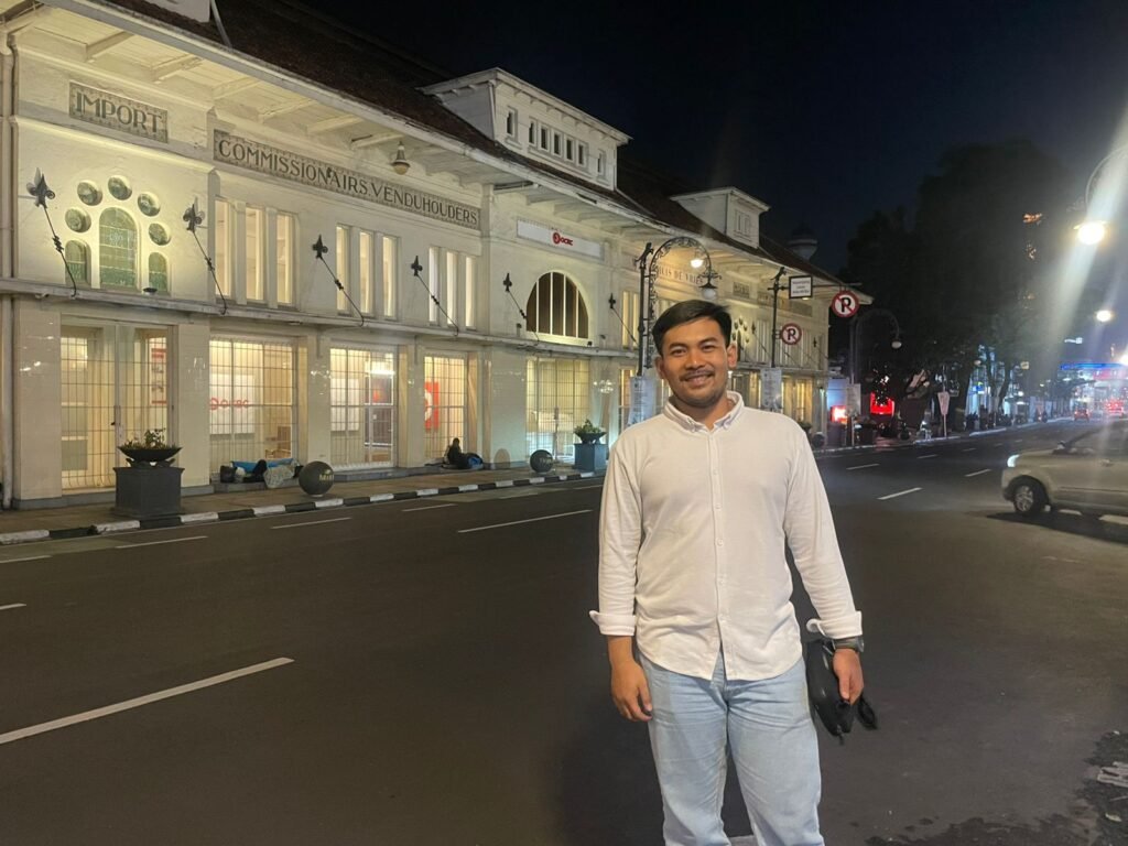 Membentengi Ruang Digital