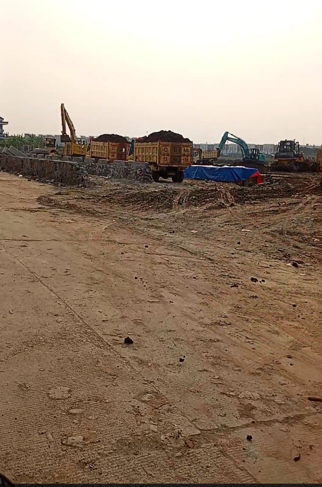 Aktivitas pembangunan kawasan perumahan komersil