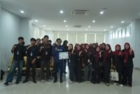 Foto Bersama Himpunan Mahasiswa Program Studi Hukum Ekonomi Syariah (HES) Fakultas Syariah UIN Sultan Maulana Hasanuddin Banten menggelar HES Festival 2025