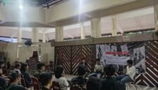 Mahasiswa Se-Jakarta menggelar diskusi denga tema