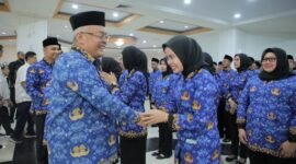 Sesmenpora Gunawan Suswantoro melantik 138 Pegawai Pemerintah dengan Perjanjian Kerja (PPPK) di lingkungan Kemenpora 2025. Sesmenpora menekankan para pegawai untuk menjaga integritas. (foto:Ryan/kemenpora.go.id)