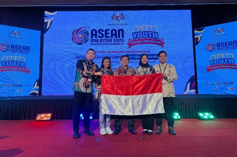 Ajang Association of Southeast Asian Nations (ASEAN) Youth Leadership Conference (AYLC) 2025 resmi dibuka oleh Wakil Menteri Pemuda dan Olahraga Malaysia, Adam Adli bin Abdul Halim, Jumat (17/10) di Kuala Lumpur, Malaysia. (foto:istimewa)