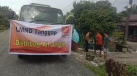 Liga Mahasiswa Nasional untuk Demokrasi (LMND) bergerak cepat menyalurkan bantuan air bersih