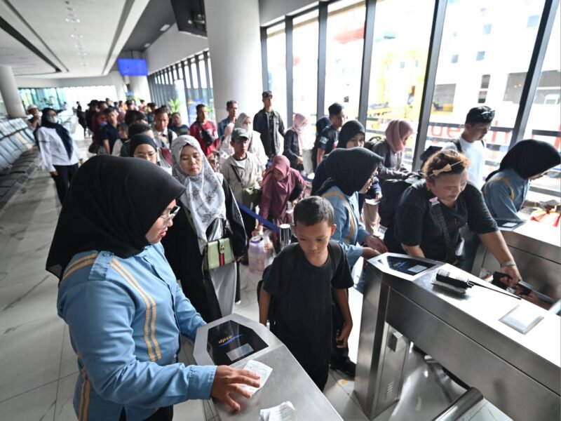 Layanan angkutan Natal dan Tahun Baru