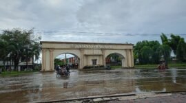 Ruas jalan di sekitar gerbang Taman Krakatau