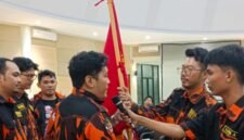 Serah Terima di tandai dengan penyerahan pataka (Doc. Istimewa)