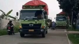 Truk odol di Maja sedang beroperasi 