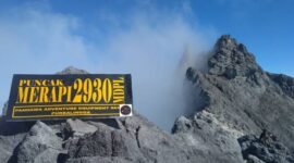Puncak gunung merapi, (foto: istimewa).