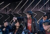 Foto: Kapten Alter Ego, Nino mengajak tos kawan-kawannya setelah mengalahkan YG (Agung/Tangkapan Layar/MPL ID)