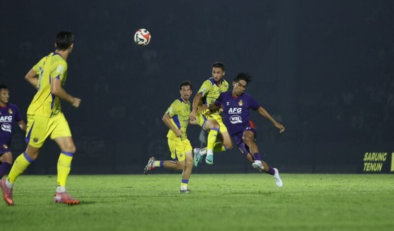 Persik Vs Persib (foto: Persib.go.id)