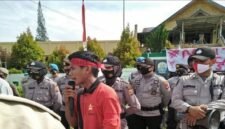 Aksi LMND tuntut reformasi birokrasi lebih profesional 