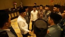 Ketua Umum Pengurus Besar Nahdlatul Ulama (NU), KH. Yahya Kholil Staquf, sedang memberikan pengarahan kepada Kader IPNU (Foto: Istimewa)