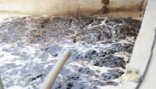 Kebocoran limbah air lindi di TPA Rawa Kucing Kota Tangerang yang mencemari sawah warga (Foto/Tangerangkota.go.id).