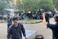 HMI Tangerang Raya berorasi didepan gedung Dinas Pendidikan Kabupaten Tangerang (foto/Ist)