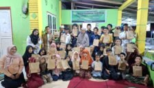 Cendekia Society.id Bersama Anak-Anak Panti Asuhan Raudatul Umat (Foto: Istimewa)