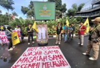 PC SEMMI Tangerang Gelar Aksi di Pusat Pemerintahan Kota Tangerang (Foto: Aditya/Pusat-Berita)