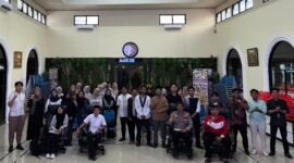 HMI Komisariat (P) UCA Bersama Tamu Undangan (Foto: Istimewa)