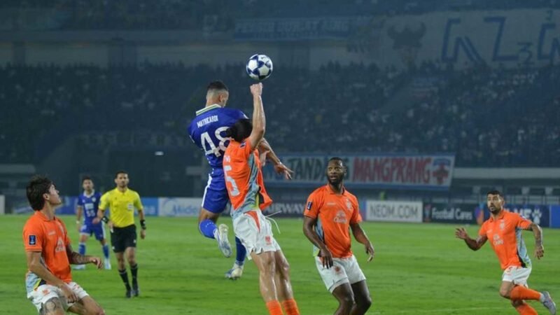 Persib Bandung vs Ratchaburi FC, di Stadion Gelora Bandung Lautan Api (GBLA), Rabu (18/2) (Foto: Bola.com)