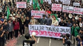 PII Gelar Aksi di Patung Kuda Monas (Foto: Ilustrasi AI)