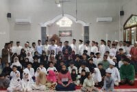 Buka Puasa Bersama dan Santunan Anak Yatim di Mesjid Al-Muqorobbin Lubang Buaya Jakarta Timur (Foto: Istimewa)