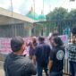 Forum Persatuan Pemuda Neglasari (FP2N) kembali menggelar aksi di Kantor Dinas Perhubungan (Dishub) Kota Tangerang (Foto: Istimewa)
