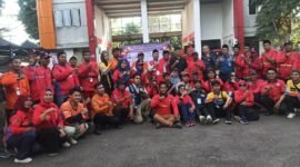 Damkar Posko Pondok Aren Kolaborasi Bersama OPD Tangsel dan Lembaga Kemanusiaan Serta UMKM Gelar Bagi Takjil (Foto: Istimewa)