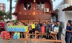 PB SEMMI Bagikan Takjil dan Hampers, Serta Apresiasi Polisi Amankan Arus Mudik