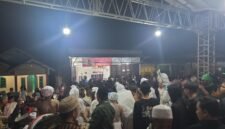 Pembagian Hadiah pemuda kreatif, Pada kegiatan Takbir Keliling. (Doc. Istimewa)