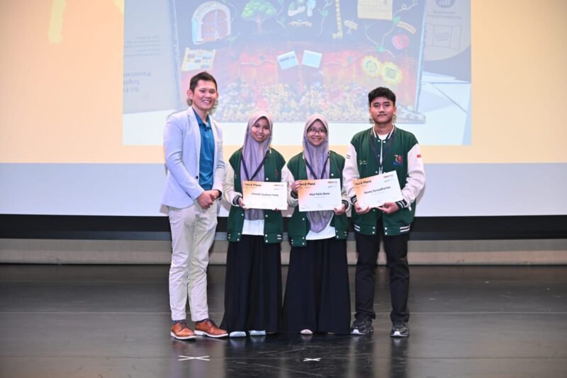 Tim robotika dari International Islamic Boarding School (IIBS) Imam Balqi Pare, Kediri, sukses mengukir prestasi gemilang sebagai Juara ke-3 (3rd Winner) (Foto: Istimewa)