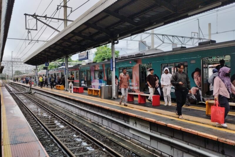 Kondisi Stasiun KAI Commuter Line Masa Angleb 2026 (Foto: Istimewa)