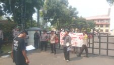 GMT Gelar Aksi di Depan Pusat Pemerintahan Kota Tangerang (Foto: Liputan/Pusat-Berita)