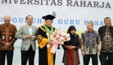 Suasana khidmat perayaan Dies Natalis ke-27 Universitas Raharja dihadiri sivitas akademika dan tamu undangan dari berbagai kalangan, (Doc. Ist)