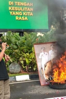 Aktivis Laporkan Dugaan Pungli Kemenag ke Kejaksaan Tangerang