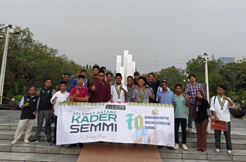 Refleksi ke-70 Tahun SEMMI, Serikat Serumpun Ziarah di TMP Kalibata (Foto: Agung/Pusat-Berita)