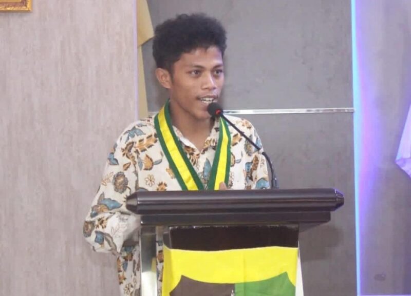 Dede Rengifuryaan, Ketua Umum Ikatan Mahasiswa Maluku Tangerang