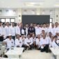 Prosesi Foto bersama Pengurus GMPK dengan Bupati Tangerang Maesyal Rasyid. (Doc.Ist/PB)