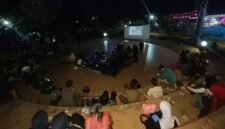 Lewat nobar film Pesta Babi Poros Baru Tangerang peringati matinya demokrasi (foto/pusat-berita.com).