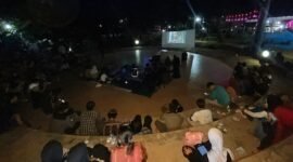 Lewat nobar film Pesta Babi Poros Baru Tangerang peringati matinya demokrasi (foto/pusat-berita.com).