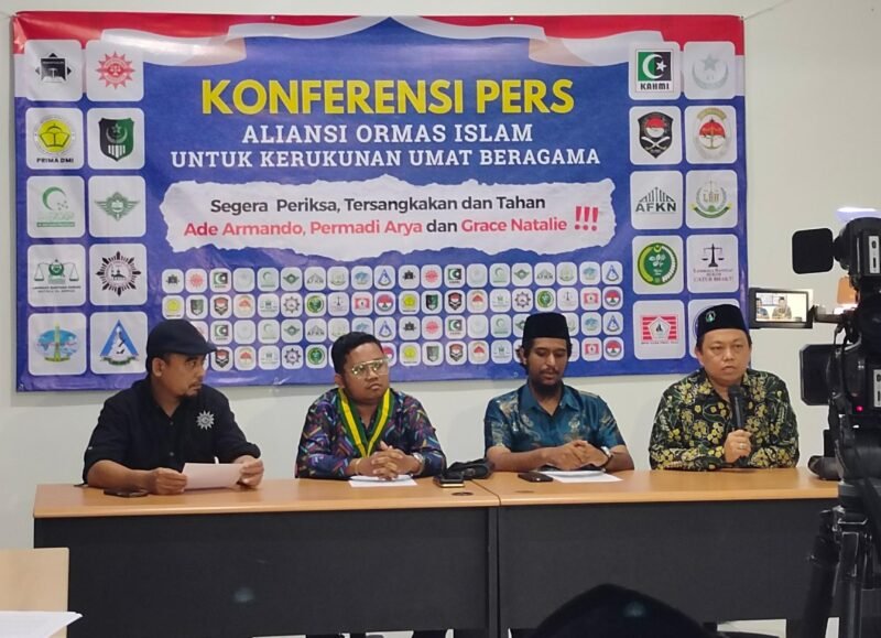 Konferensi Pers Aliansi Ormasi Islam Untuk Kerukunan Umat Beragama (Foto: Agung/Pusat-Berita)