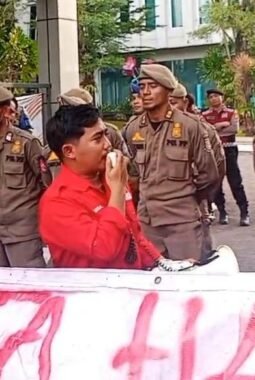 Bung Lensa Sakbana Kritik Dugaan Pemblokiran Wartawan oleh Sekretariat DPRD Kabupaten Tangerang