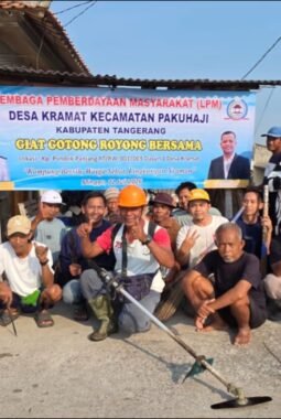 Gotong Royong Satukan Warga, LPM Desa Kramat Perkuat Semangat Kebersamaan