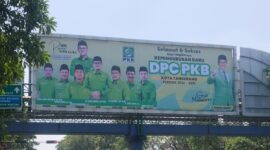Billboard ucapan selamat dan sukses kepada jajaran pengurus DPC PKB Kota Tangerang berada di Jalan Sudirman (Istimewa/PB)