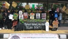 Seniman dan pegiat kebudayaan menggelar aksi di Balai Kota DKI Jakarta dan Gedung DPRD DKI Jakarta, Selasa (12/8/2026) (Foto: istimewa).