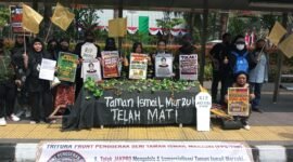 Seniman dan pegiat kebudayaan menggelar aksi di Balai Kota DKI Jakarta dan Gedung DPRD DKI Jakarta, Selasa (12/8/2026) (Foto: istimewa).