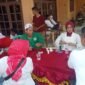Pemeriksaan cek kesehatan yang dihadirkan oleh Paguyuban RT 001 (foto: dokumen pribadi).