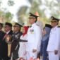 Bupati Tuban Aditya Halindra Faridzky memimpin upacara HUT ke-81 Kemerdekaan RI di Alun-Alun Tuban, Senin (17/8/2026) (foto: harianbhirawa).