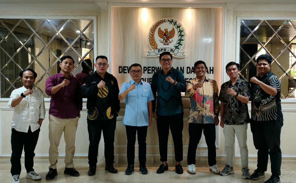 Peringati HUT Sulawesi Utara Ke-62 Tahun, Basudara AMAN Dialog Bersama Ketua BULD DPD RI/Anggota DPD RI/MPR RI Dapil Sulawesi Utara (Foto: Agung/PusatBerita)