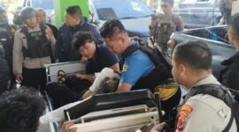 Korban tewas penembakan dievakuasi ke UGD RSUD Wamena. (Foto/istimewa)