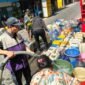 Dampa El Nino, BMM Bagikan Air Bersih Kepada Warga Makassa (Foto: Istimewa)