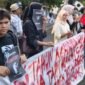 Poros Baru Tangerang menggelar aksi memperingati Hari Tani Nasional dan momentum September Hitam di depan Taman Gajah, Kota Tangerang, Kamis (24/9/2026) (Foto/Pusat-berita.com)